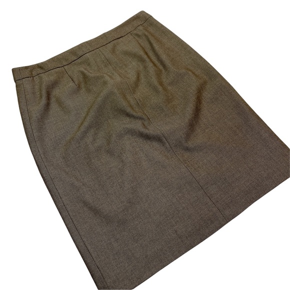 BCBG skirt - Picture 3 of 4